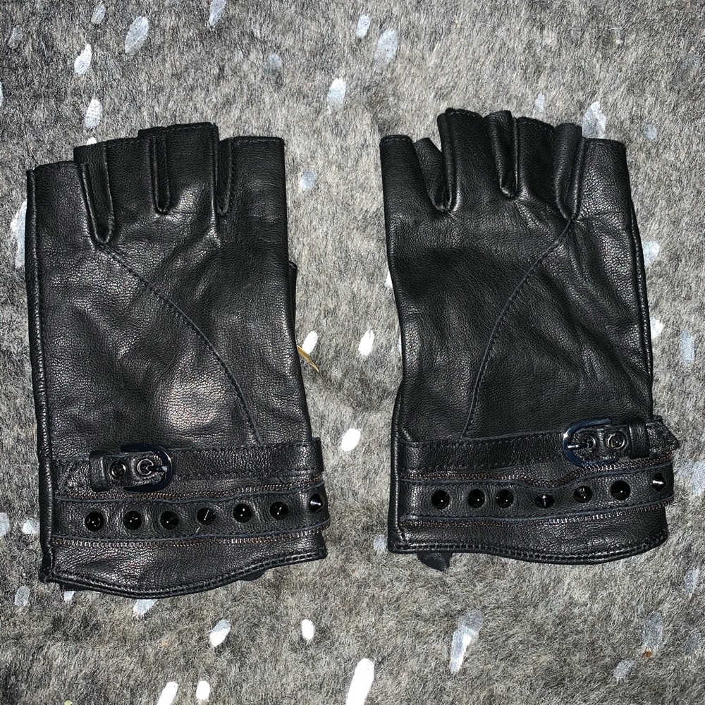 🏍 Studded leather moto gloves
